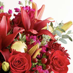 Crimson Carol™ Flower Bouquet