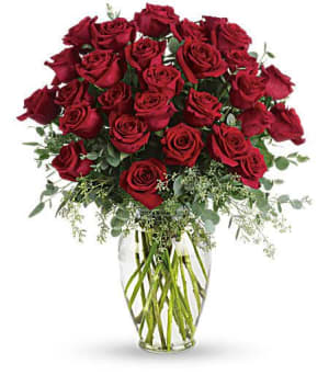 Red Roses in a Vase Flower Bouquet