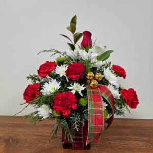 Christmas Cheer Cube Flower Bouquet