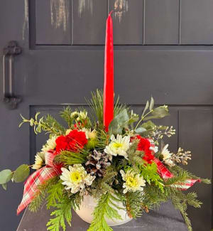 One Candle Round Centerpeice Flower Bouquet