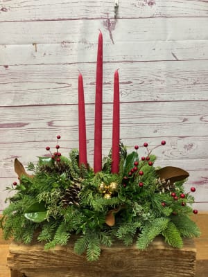 Magnolia Woodland Centerpiece