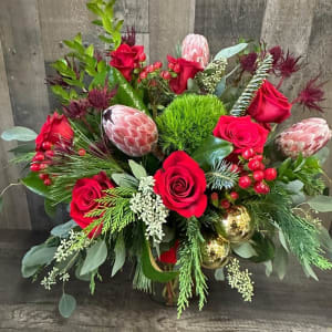 Winter Bliss Protea -Premium Arrangement
