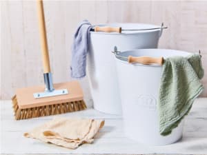 Bucket Flower Bouquet