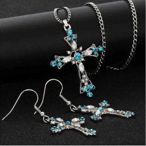 Silver Necklaces Flower Bouquet