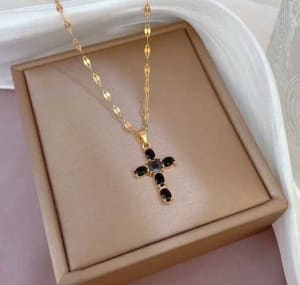 Gold Necklaces Flower Bouquet