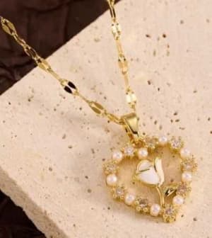 Gold Necklaces Flower Bouquet