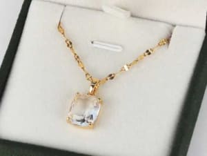 Gold Necklaces Flower Bouquet