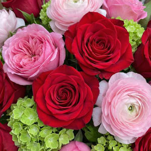 VALENTINE'S DELUXE Flower Bouquet