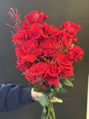 Everlasting Red Bouquet Flower Bouquet