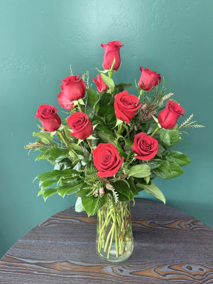 Classic Red Roses By Elite