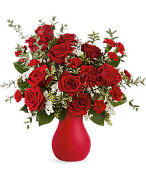 Teleflora's Scarlet Wishes Bouquet