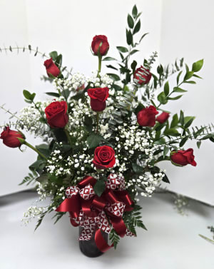 12 Roses Deluxe Flower Bouquet