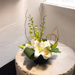 CLASSIC WHITE Flower Bouquet