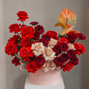 AMOUR LUXE FLOWER BOX
