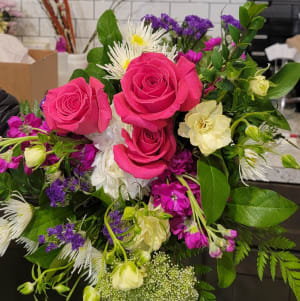 Valentine Hand-Tied Bouquet Flower Bouquet