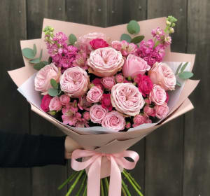 Pretty in Pink wrap bouquet EBF-647 Flower Bouquet