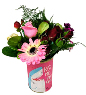 Kiss Me You Fool VM-1442 Flower Bouquet
