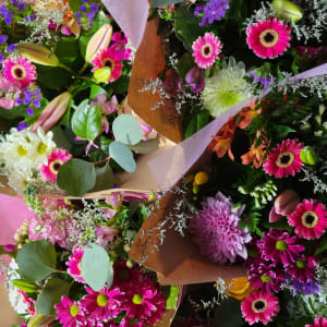 Women’s Day Bouquet Bundle Flower Bouquet