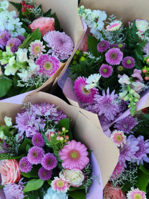 Women’s Day Bouquet Bundle Flower Bouquet