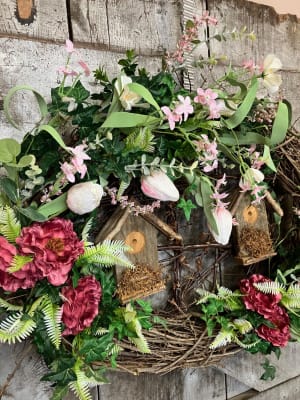 Ivy Lane Birdhouse (Artificial) Wreath