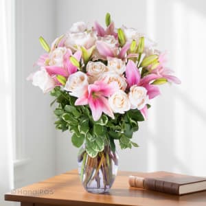 LILY & ROSE ROMANCE Flower Bouquet