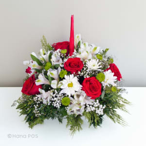 Small Christmas Centerpiece Flower Bouquet