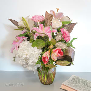 Grande Dame Flower Bouquet