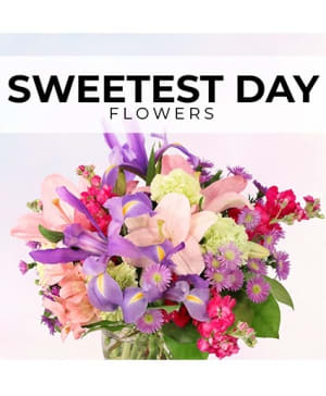 SWEETEST DAY FLORIST’S PICK
DESIGNER'S CHOICE Flower Bouquet