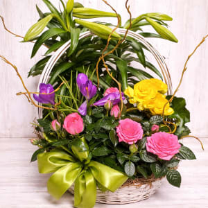 Easter Basket Planter Garden Flower Bouquet