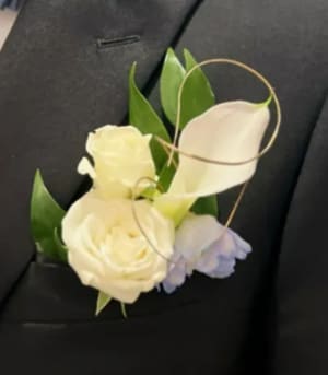Cala Lily Boutonniere Flower Bouquet