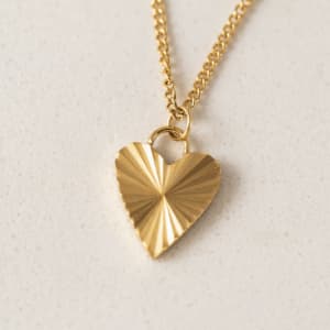 Fluted Heart Necklace - Gold