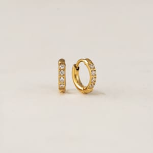 Evie 10mm Huggie Hoops - Gold