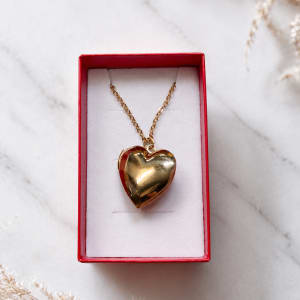 Gold Necklaces Flower Bouquet
