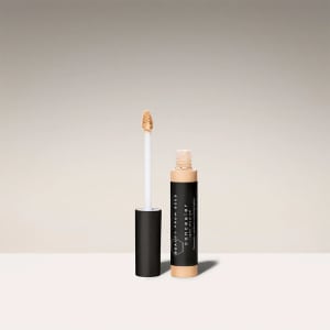 Concealer Flower Bouquet