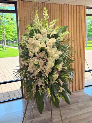 Standing Spray 10 Flower Bouquet