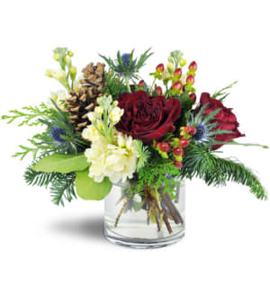 Holiday Spirit™ Flower Bouquet