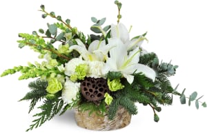Modern Holiday Display™ Flower Bouquet