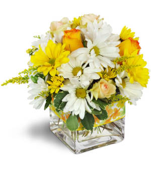 Gold Rush™ Flower Bouquet