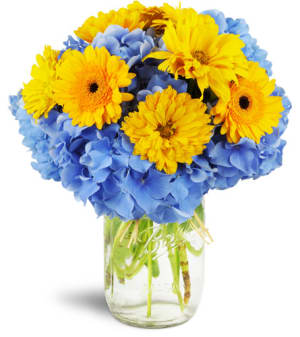 Country Lane Breeze™ Flower Bouquet