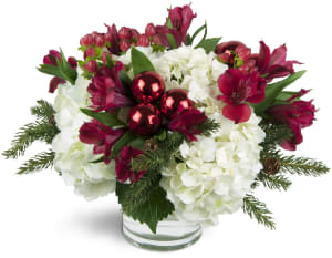 Very Merry Bouquet™ Flower Bouquet