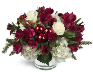 Very Merry Bouquet™ Flower Bouquet