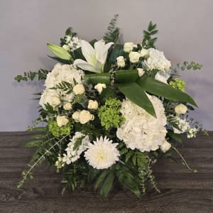 GRACE FLOOR BASKET Flower Bouquet