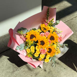 PRETTY YELLOW BOUQUET