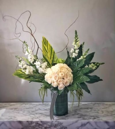 Masculine Flower Arrangements: Choosing Flowers For Men