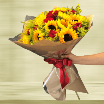 SUNFLOWER WITH RED ROSE BOUQUET WRAP