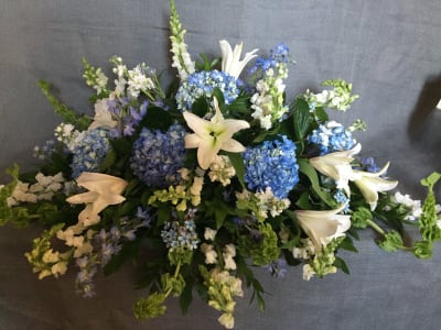 Funeral Cross - Celtic Cross with Green Nimbus in Brooklyn NY - Marine  Florists