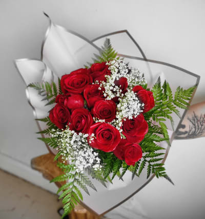 12 RED ROSES Flower Delivery San Bruno CA - San Bruno Flower Fashions