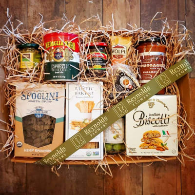 Gourmet Pantry Basket — Reynolds