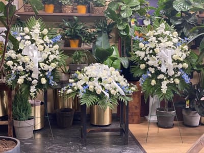 Florist 60620 | 60620 Flower Delivery by Niko's Flower Designs Florist