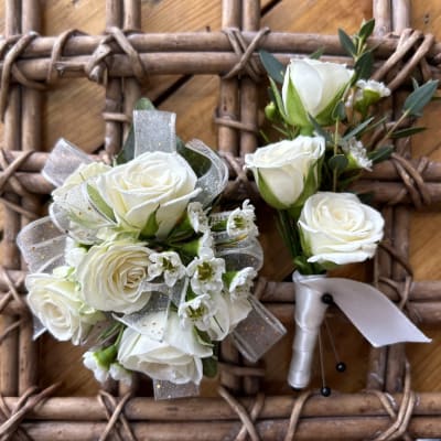 Florist 49509 | 49509 Flower Delivery by Daylily Floral Cascade